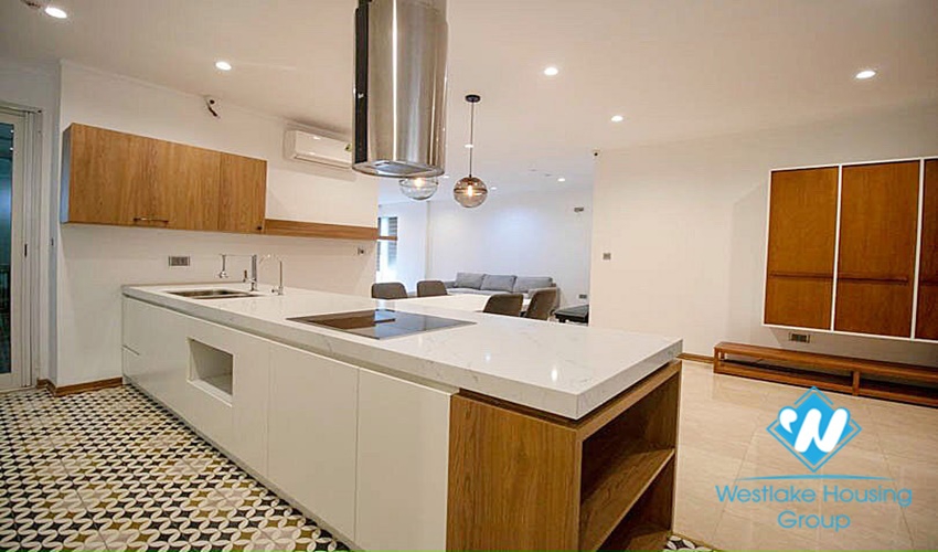 Fully furnished apartment high floor 2 bedrooms open kitchen only at L tower Ciputra